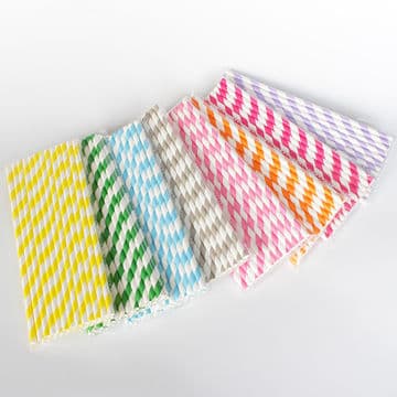 Creative design small paper straw, party straw, cocktail straw, disposable and environmentally friendly.