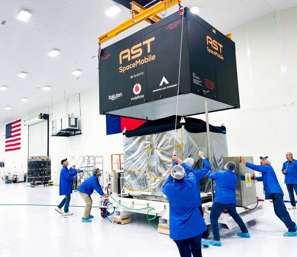پنج ماهواره مخابراتی AST SpaceMobile مجوز پرتاب را دریافت کردند