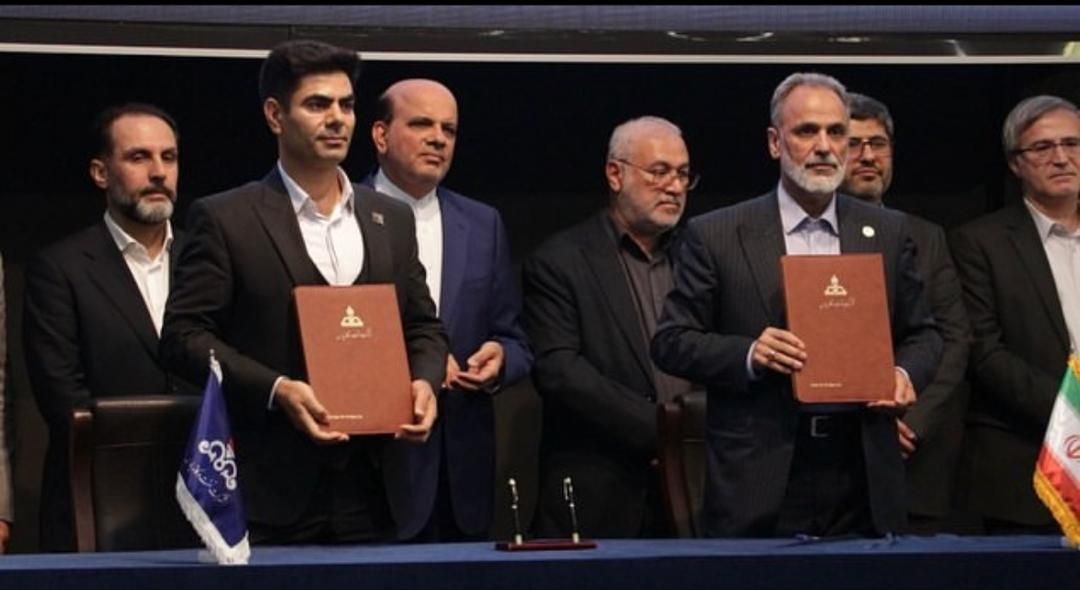 Signing of the memorandum of cooperation between Arman Advanced Industrial Equipment Company and Pars Oil and Gas Compan