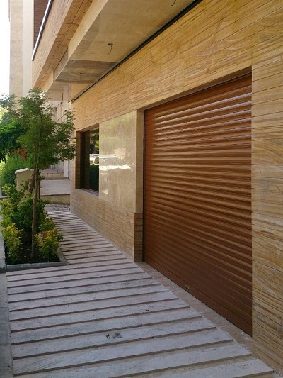 Automatic industrial doors with high speed: Innovation in security and efficiency