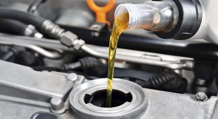 Vacuum pump oil, types and replacement time