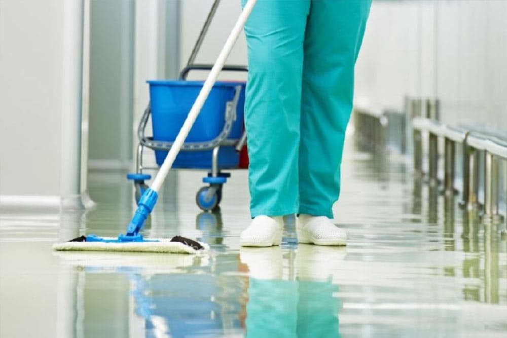 L'importance des désinfectants de surfaces pour maintenir l'hygiène et la santé
