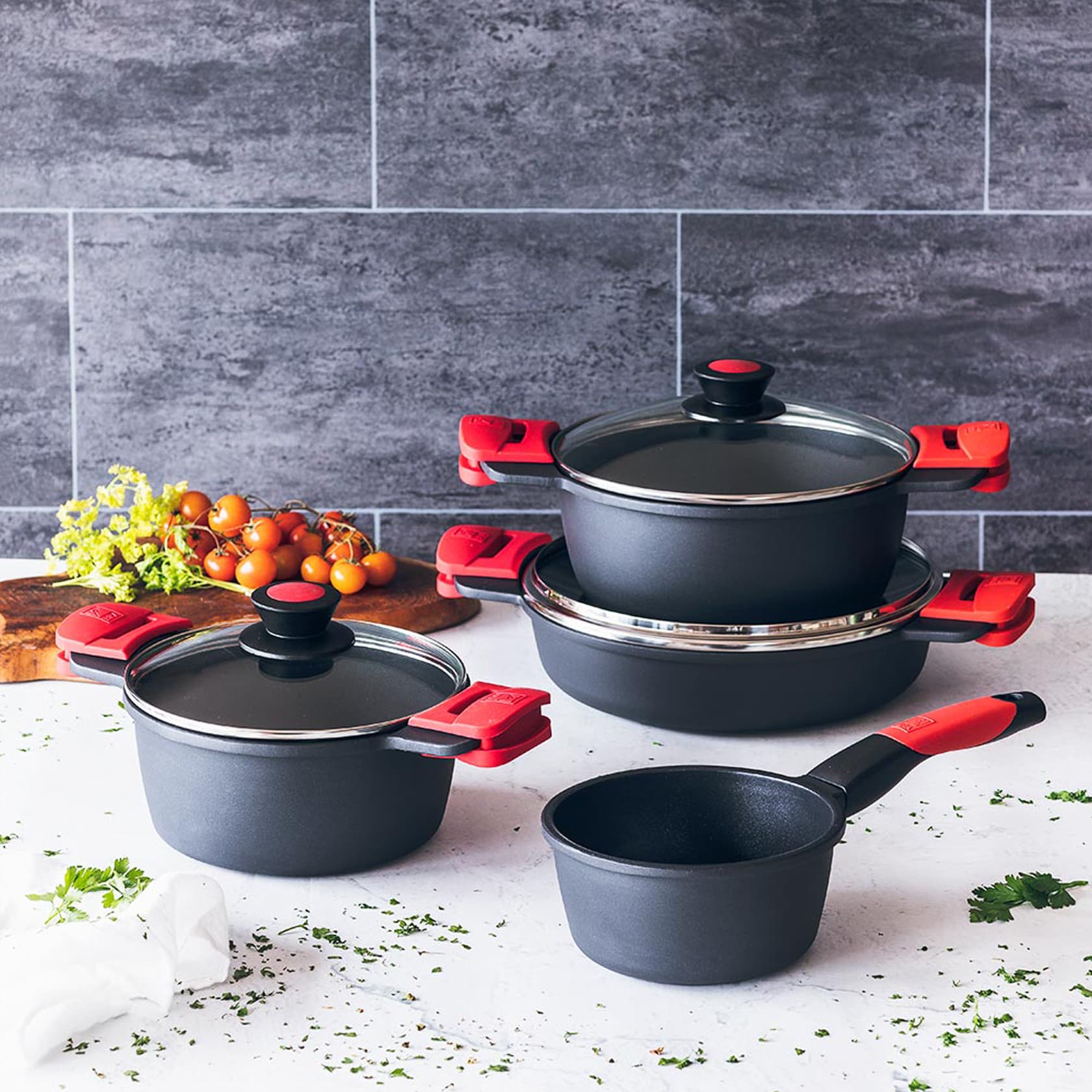 ¿Por qué los utensilios antiadherentes son la mejor opción para las cocinas modernas?