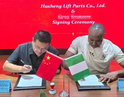 El grupo Yangshian refuerza sus relaciones con su socio nigeriano durante una visita a la sede.