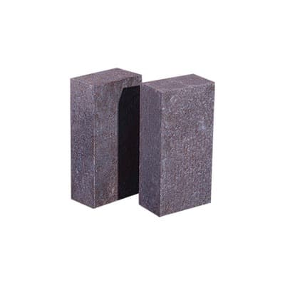 Chromium magnesia brick