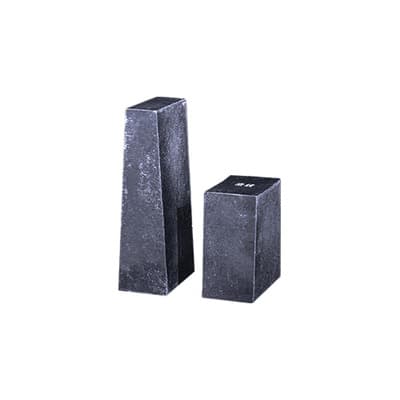 Magnesia carbon bricks for furnaces