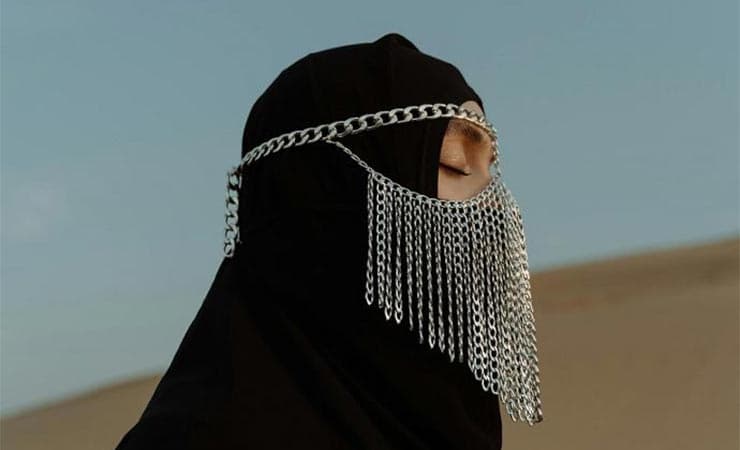Mettre en valeur la beauté des vêtements abaya