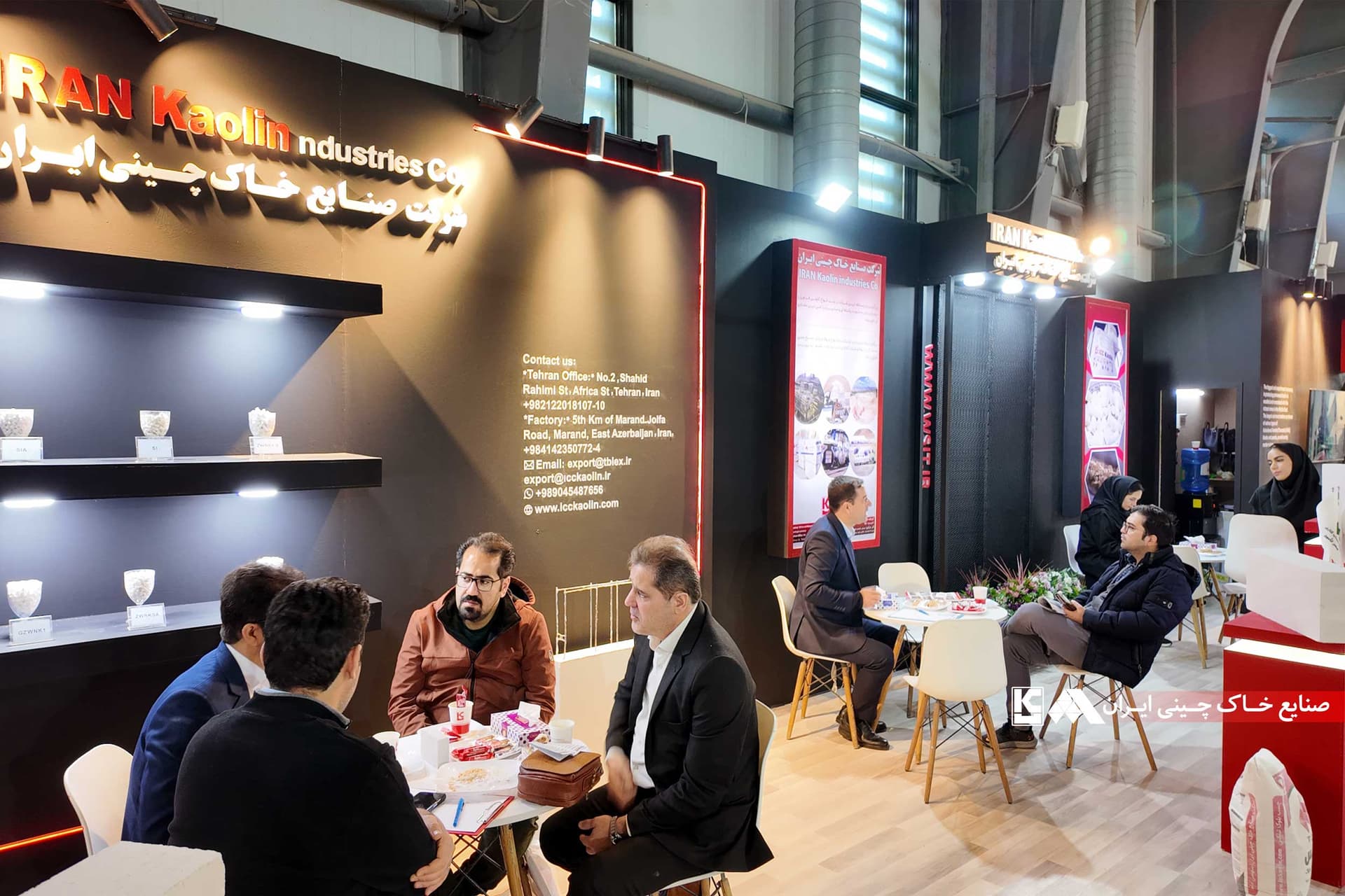 Präsenz der iranischen Porzellanindustrie auf der internationalen Ausstellung für Keramik- und Fliesenindustrie in Teher