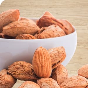 Raw almonds