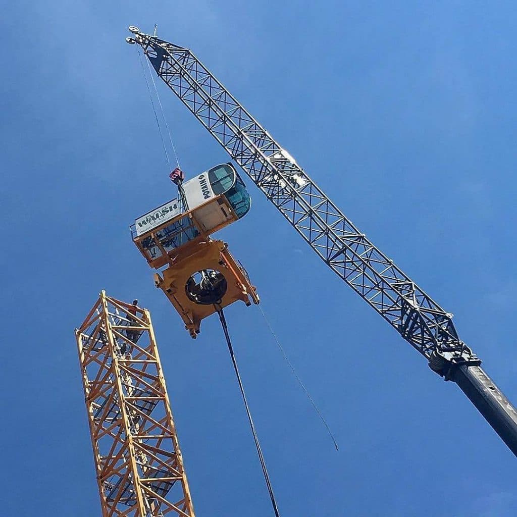 Corde en plastique remplaçant le câble de grue