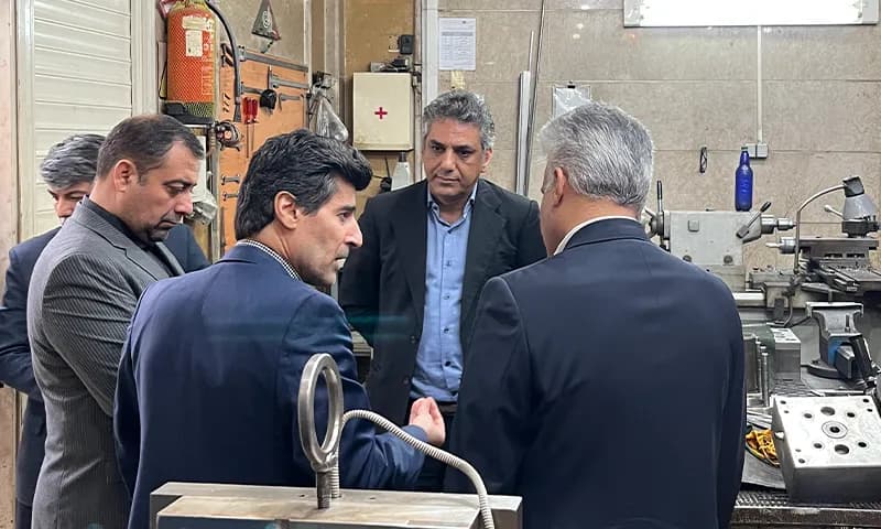 Visita sorpresa del presidente de la Organización de Industria, Minería y Comercio de la provincia de Teherán a la empre
