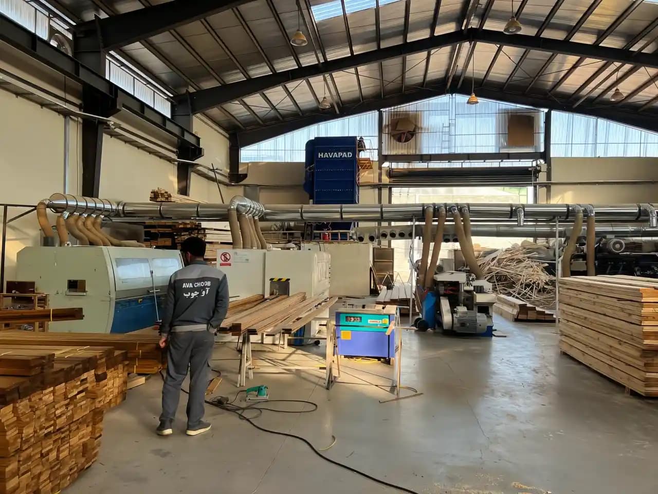 Comparación de aspiradoras industriales monofásicas y trifásicas en talleres industriales