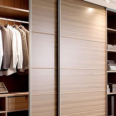 Elbise dolabı kayar kapakları